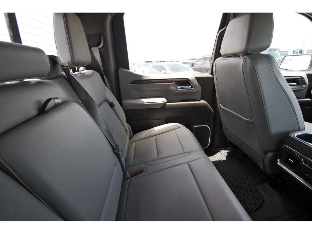 2023 GMC Sierra 1500 4WD Crew Cab Short Box SLT