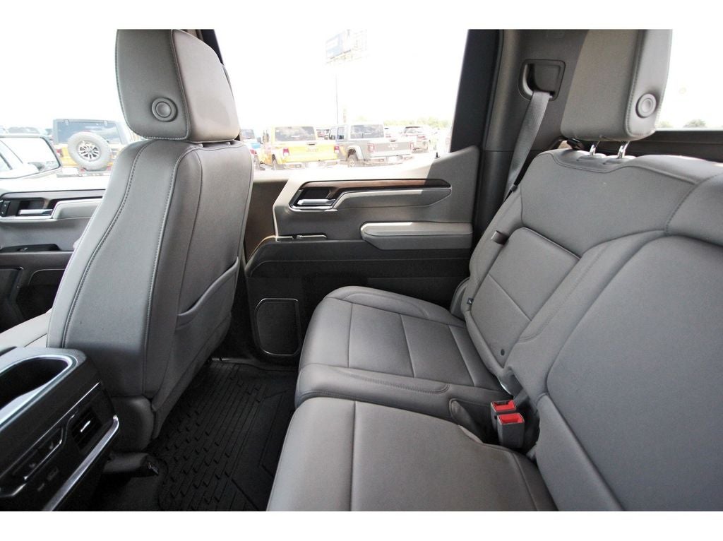 2023 GMC Sierra 1500 4WD Crew Cab Short Box SLT