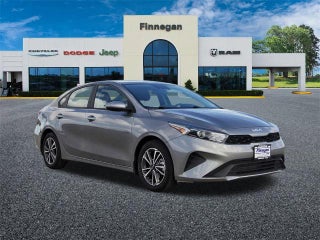 2023 Kia Forte LXS IVT