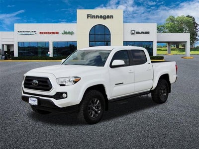 2023 Toyota Tacoma 2WD 2WD SR5 Double Cab 5' Bed V6 AT (GS)