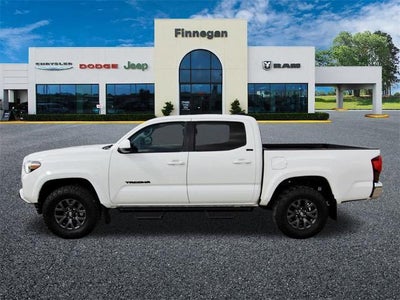 2023 Toyota Tacoma 2WD 2WD SR5 Double Cab 5' Bed V6 AT (GS)