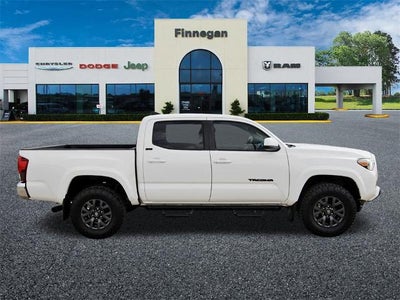 2023 Toyota Tacoma 2WD 2WD SR5 Double Cab 5' Bed V6 AT (GS)