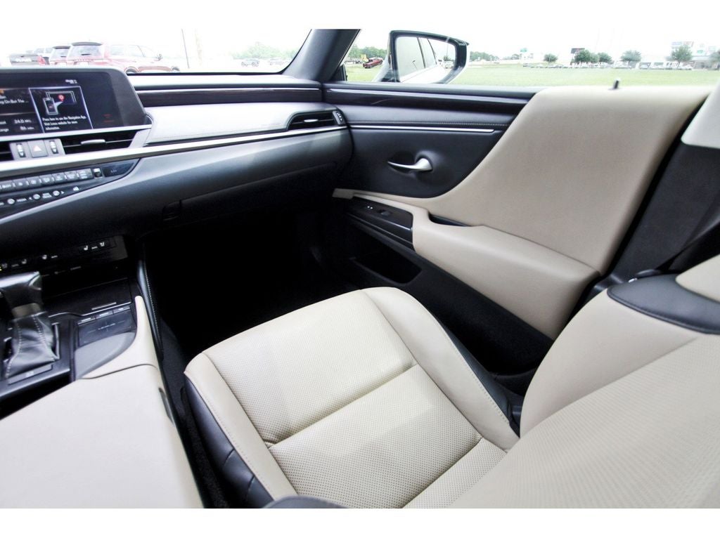 2019 Lexus ES 350