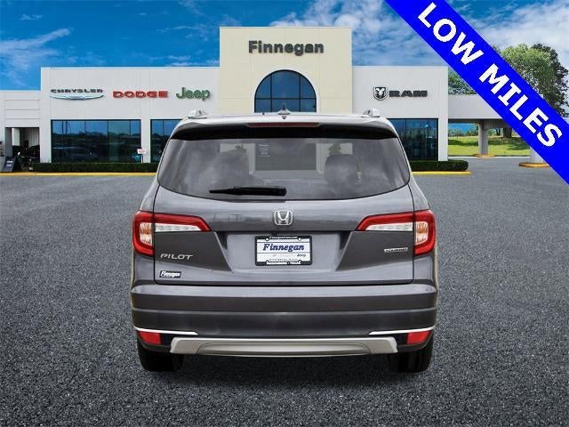 2022 Honda Pilot Touring 8-Passenger 2WD