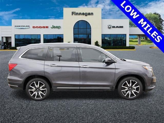 2022 Honda Pilot Touring 8-Passenger 2WD