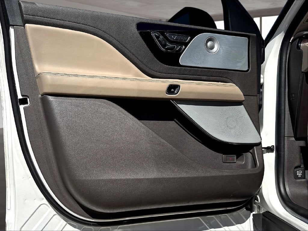 2022 Lincoln Aviator Reserve Premium - Luxury PKG - Revel Audio
