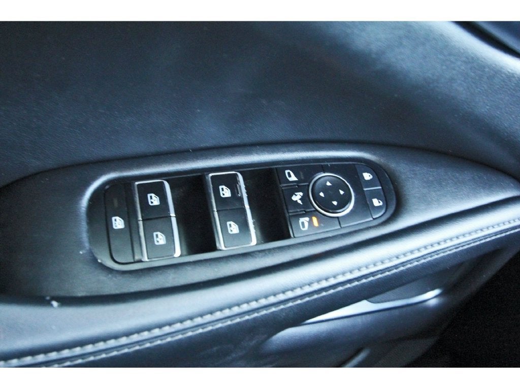 2023 INFINITI QX60 LUXE Bose Audio - Pano Roof