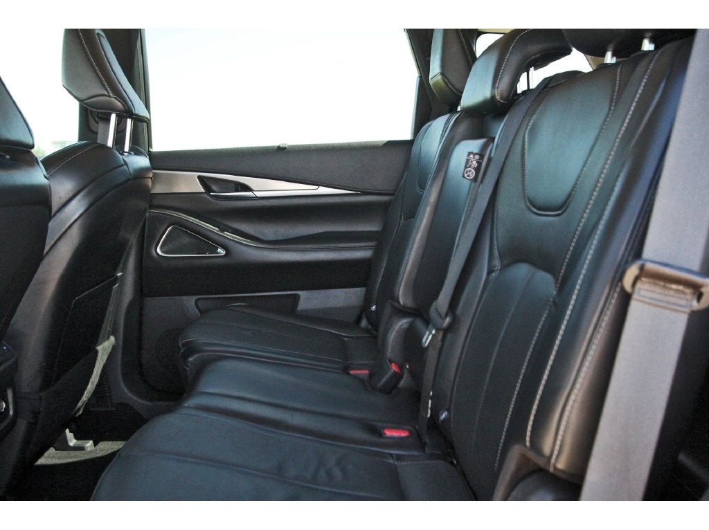 2023 INFINITI QX60 LUXE Bose Audio - Pano Roof