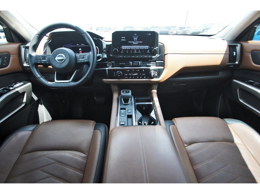 2023 Nissan Pathfinder Platinum FWD