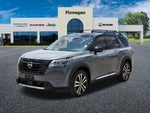 2023 Nissan Pathfinder Platinum FWD