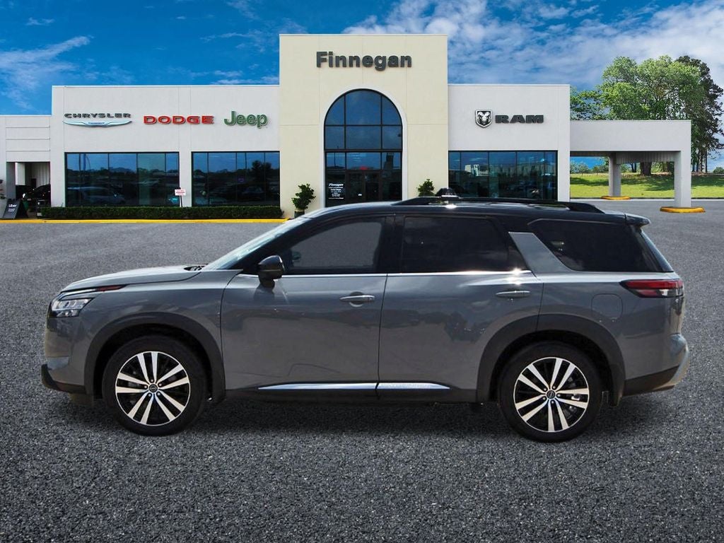 2023 Nissan Pathfinder Platinum FWD