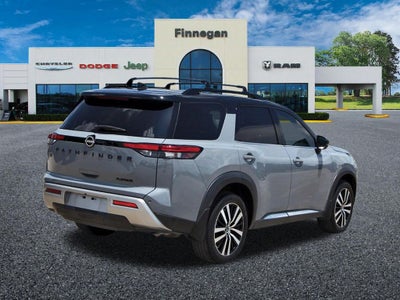 2023 Nissan Pathfinder Platinum FWD