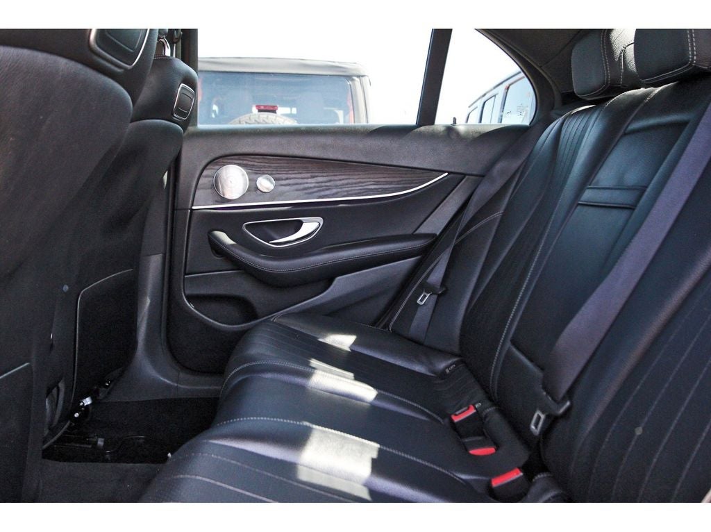 2018 Mercedes-Benz E 300 E 300