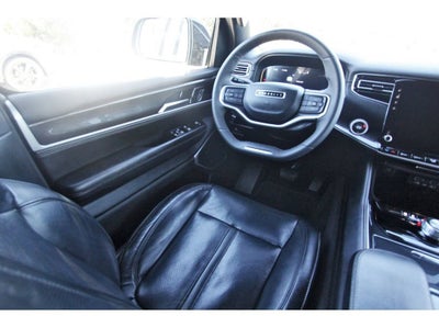 2023 Jeep Wagoneer L BASE