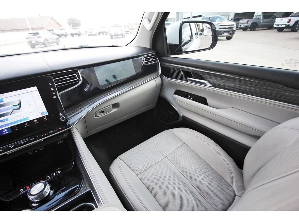 2022 Jeep Wagoneer Series III