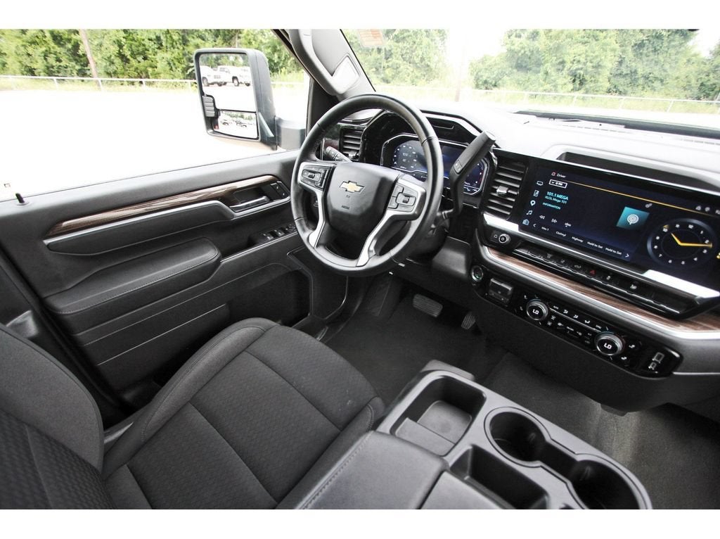 2025 Chevrolet Silverado 3500 HD LT