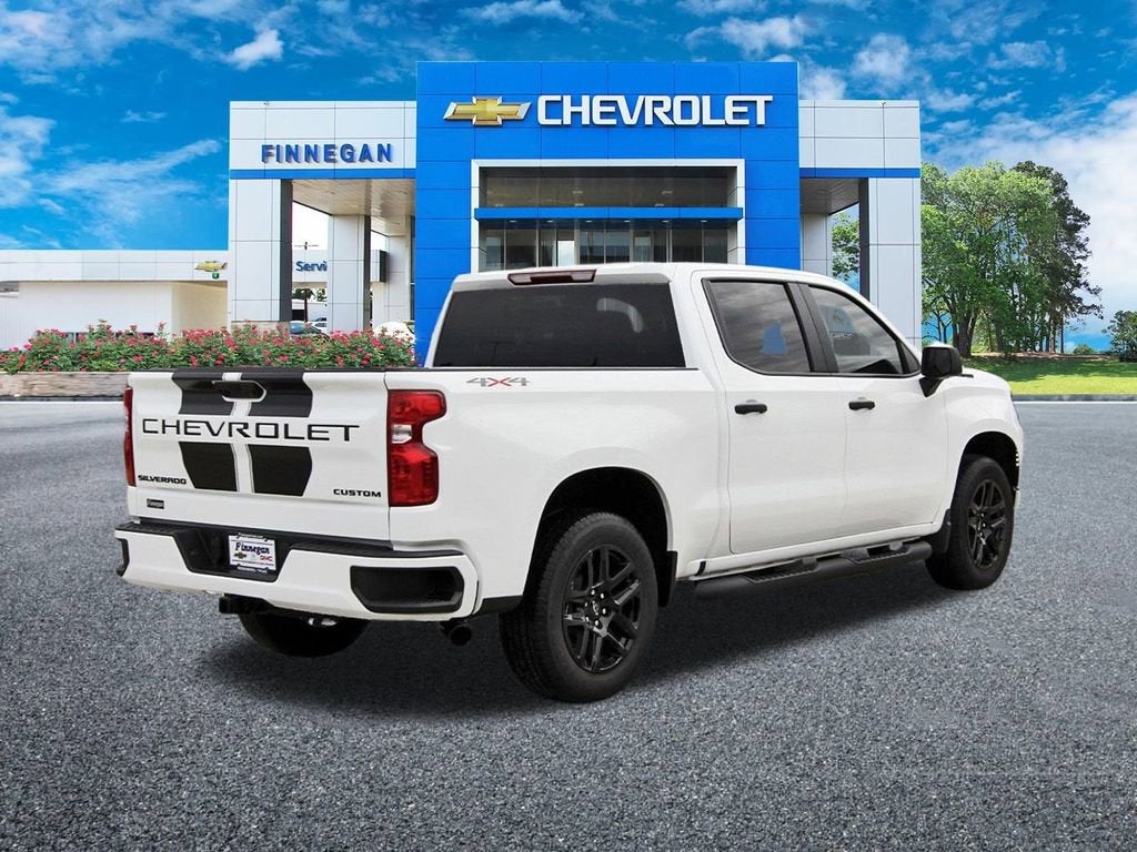 2025 Chevrolet Silverado 1500 Custom