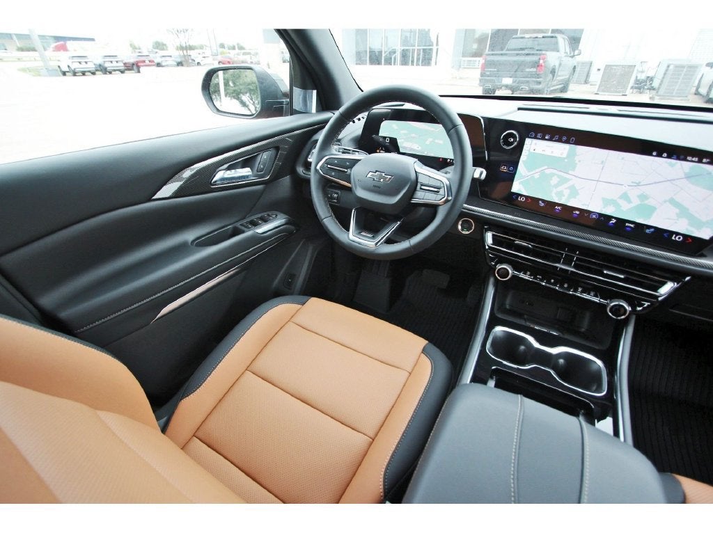 2027 Chevrolet Traverse Z71 - Photo 7