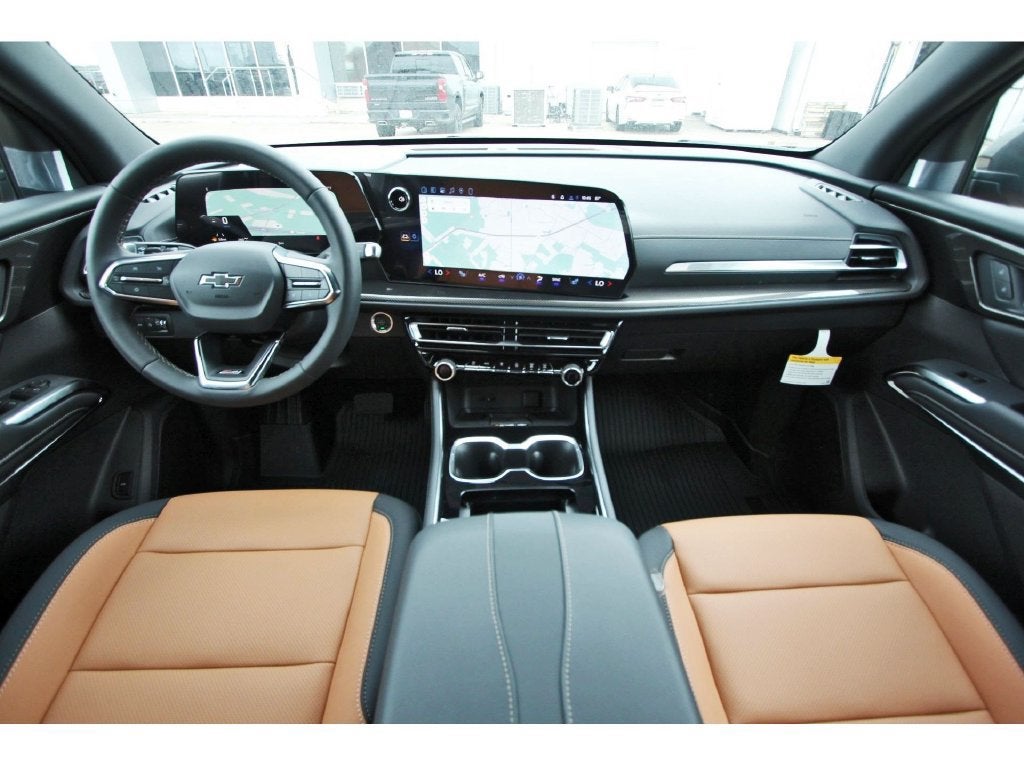 2027 Chevrolet Traverse Z71 - Photo 8