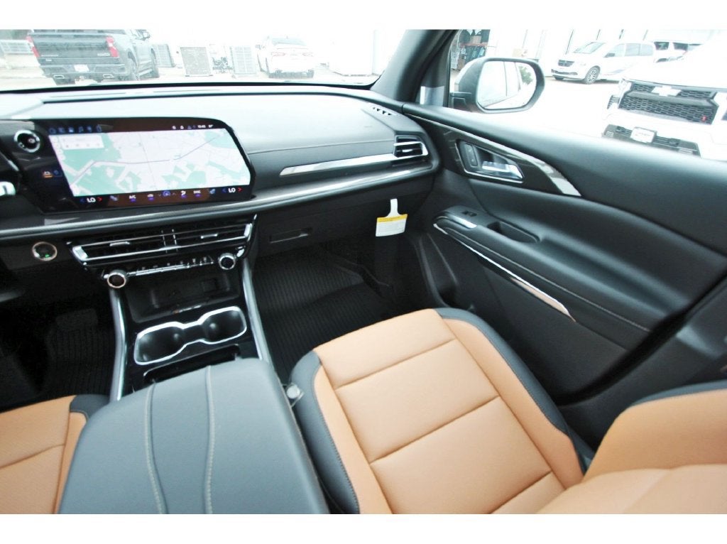 2027 Chevrolet Traverse Z71 - Photo 9