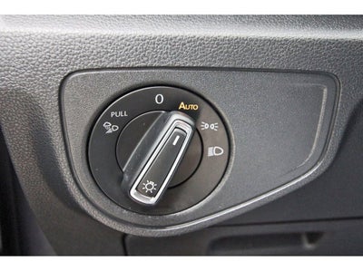 2022 Volkswagen Atlas Cross Sport 2.0T SE w/Technology