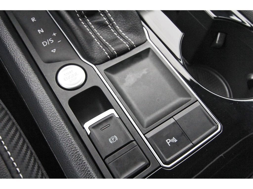 2022 Volkswagen Atlas Cross Sport 2.0T SE w/Technology