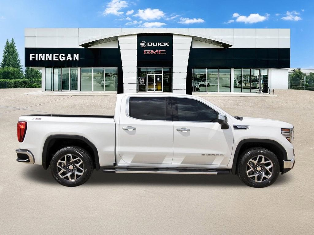 2025 GMC Sierra 1500 SLT