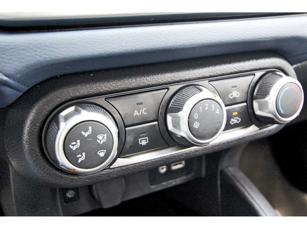 2024 Nissan Versa SV