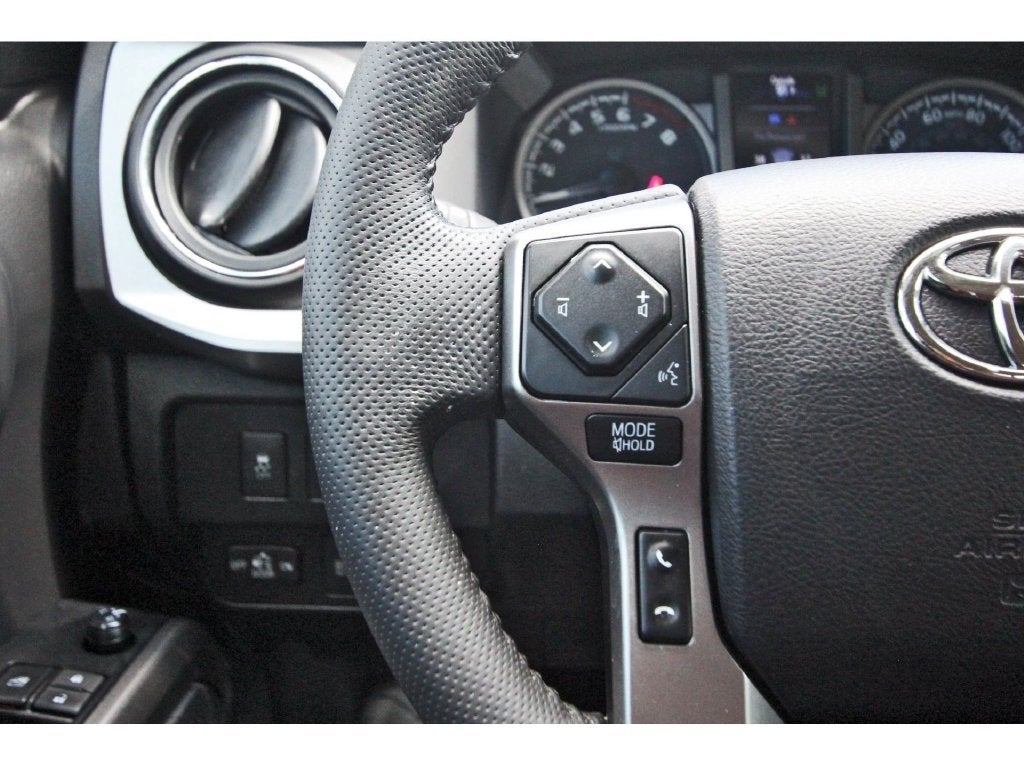 2022 Toyota Tacoma 2WD SR5