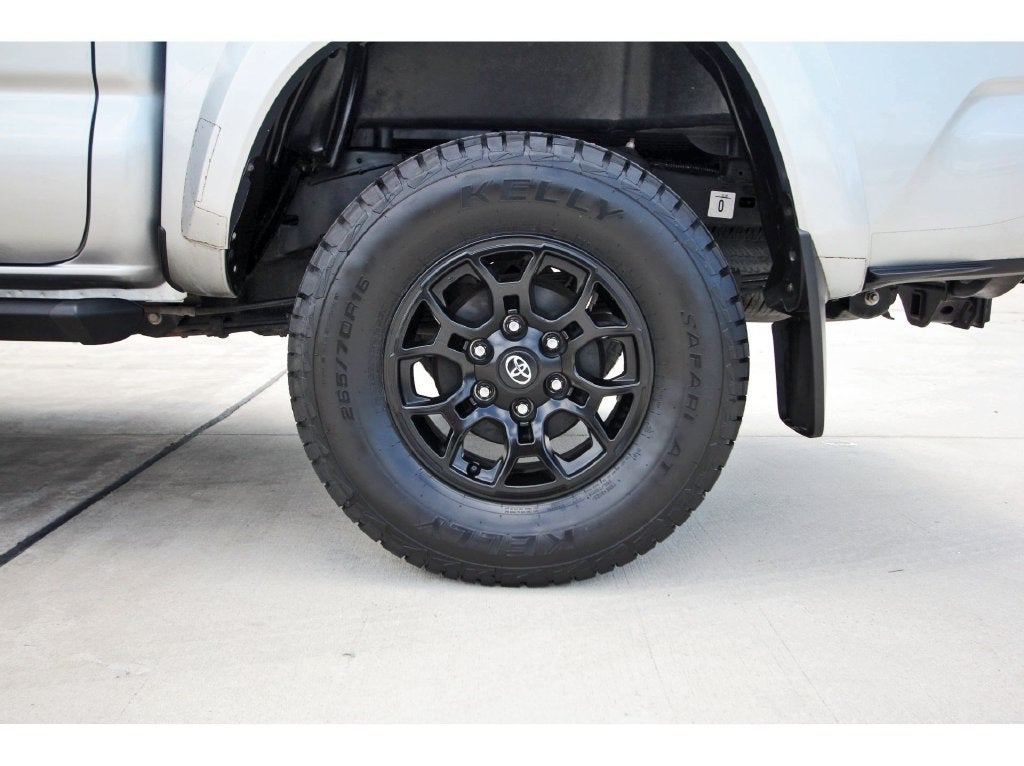 2022 Toyota Tacoma 2WD SR5