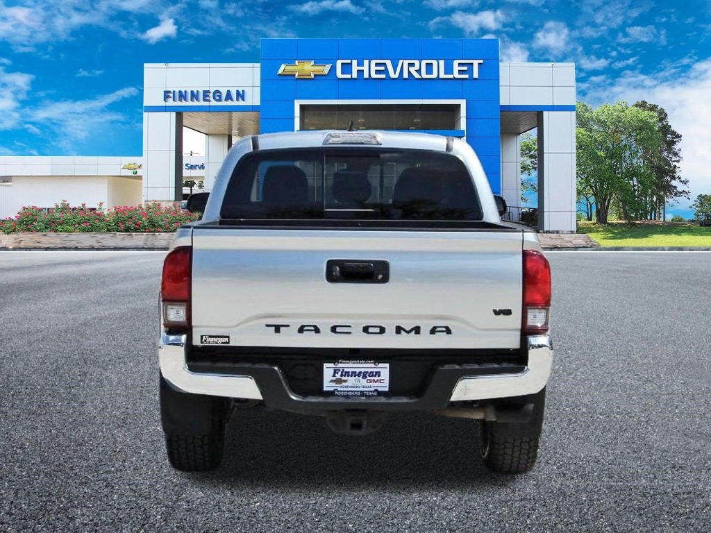 2022 Toyota Tacoma 2WD SR5
