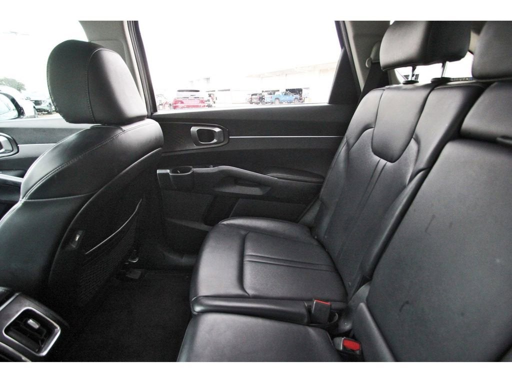 2023 Kia Sorento S