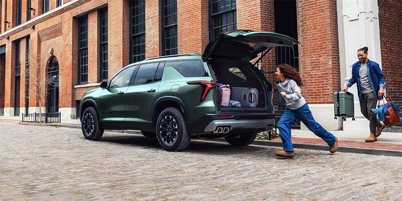 Family Loading into 2027 Traverse